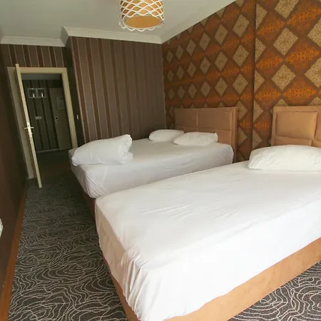 Aparthotel Biev *